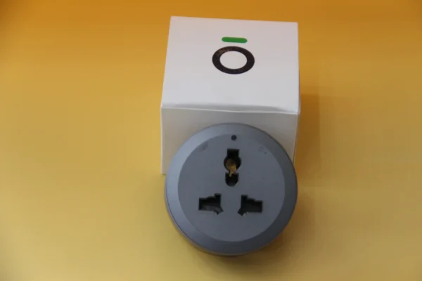 Universal Socket